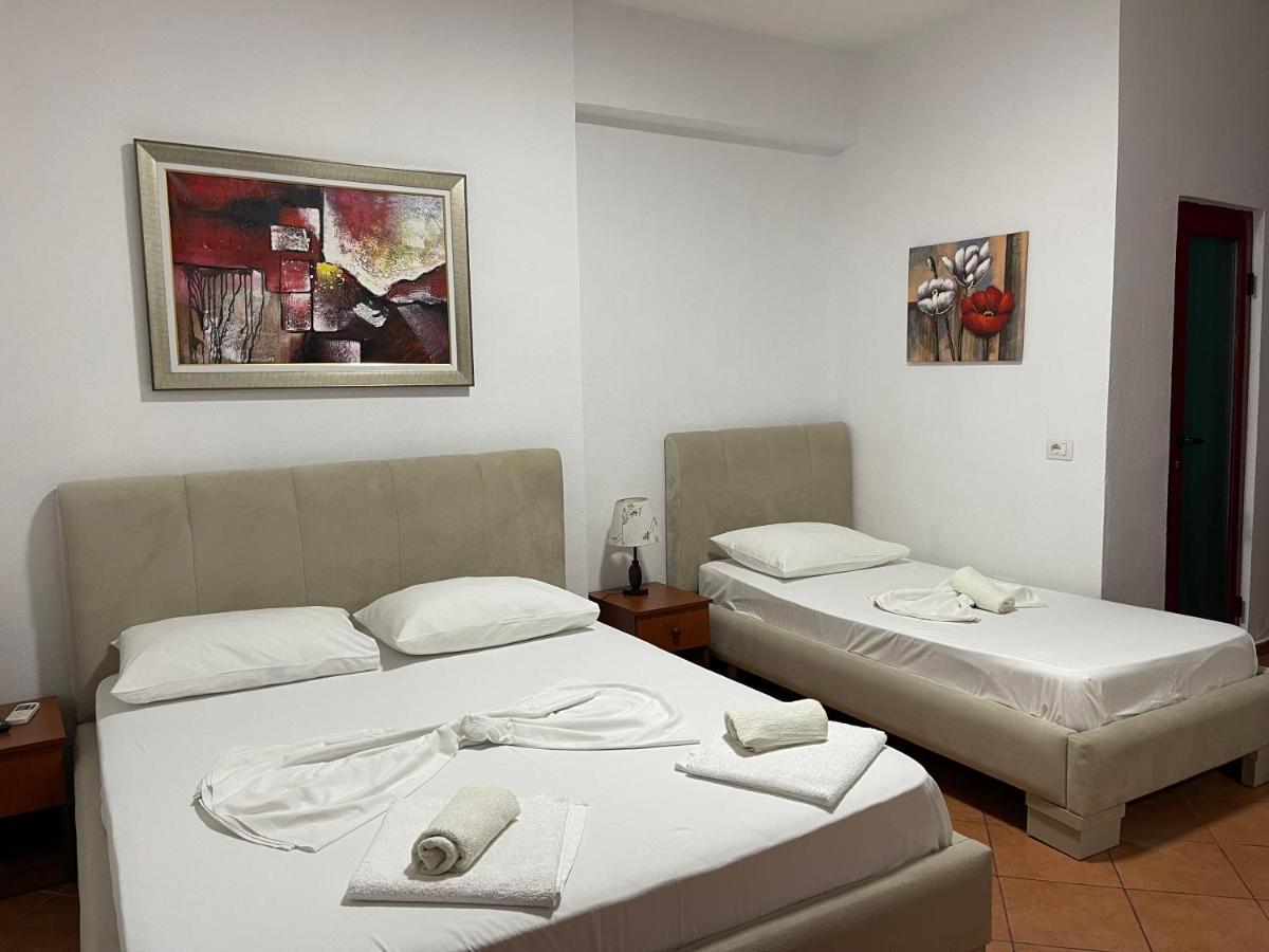 Hotel Veizi Himare Exterior photo