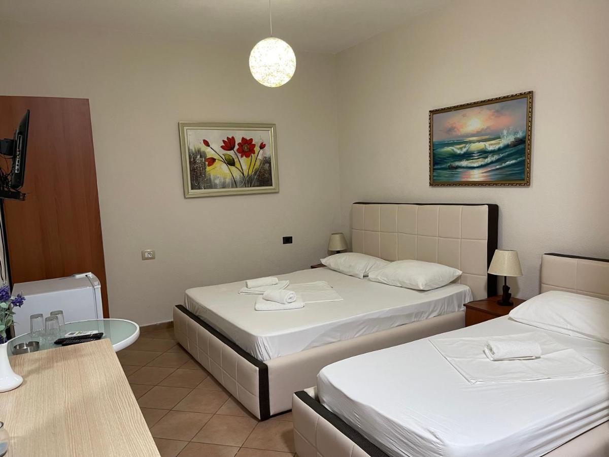 Hotel Veizi Himare Exterior photo