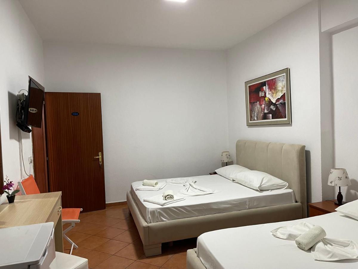 Hotel Veizi Himare Exterior photo